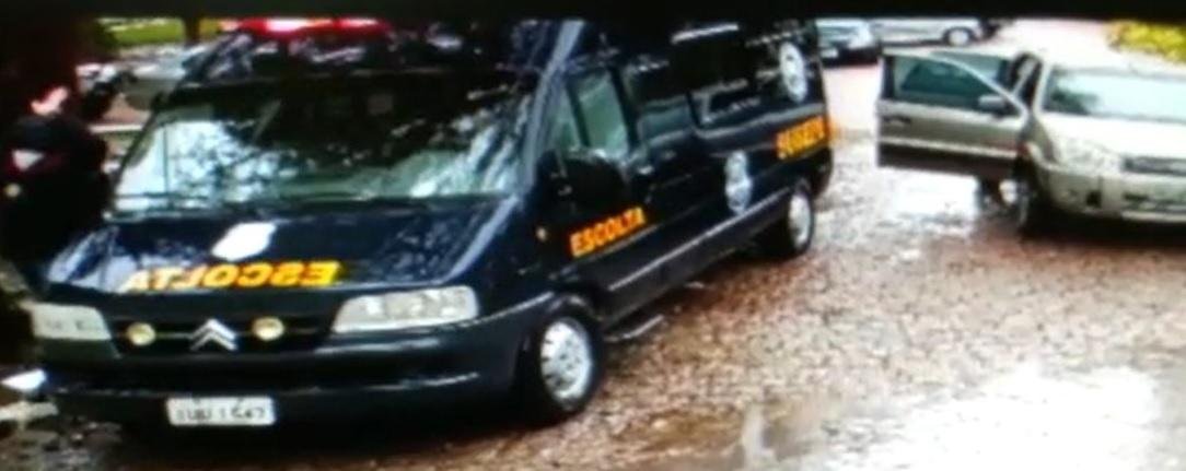 C&acirc;meras de seguran&ccedil;a flagraram a&ccedil;&atilde;o dos criminosos