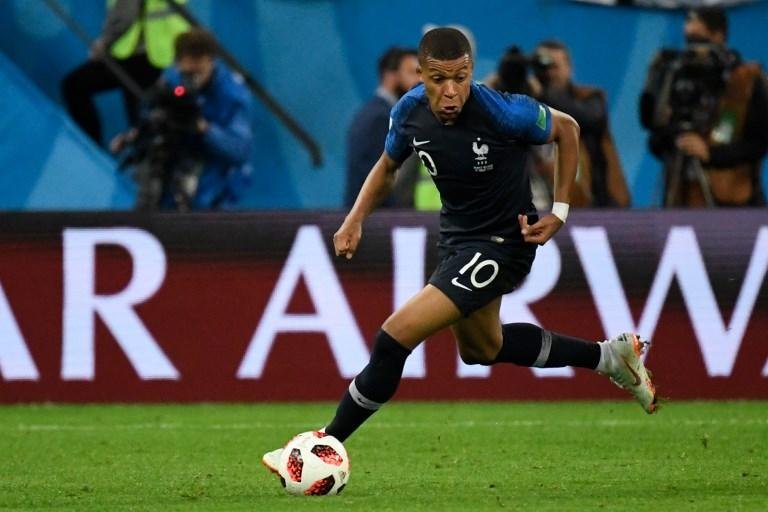 Mbapp&eacute; pretende doar premia&ccedil;&atilde;o em caso de t&iacute;tulo da Fran&ccedil;a 