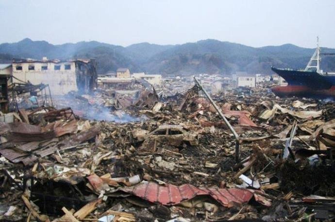 Terremoto em 2011 matou mais de 2,4 mil pessoas