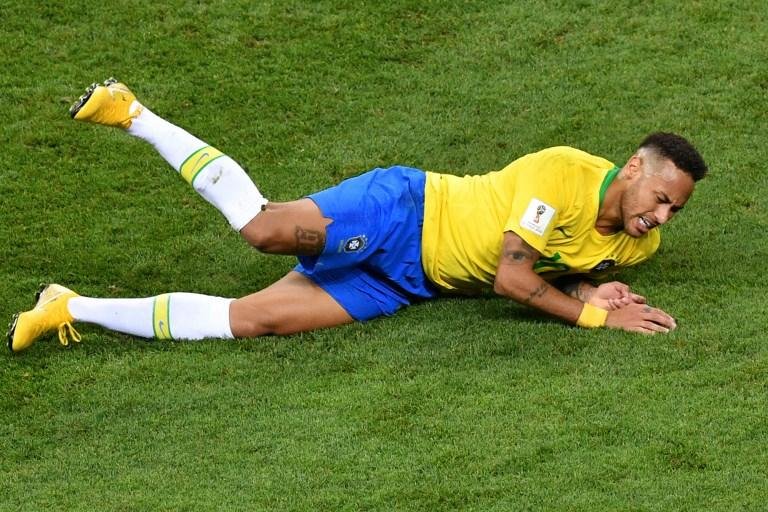 Van Basten critica Neymar por seus excessos