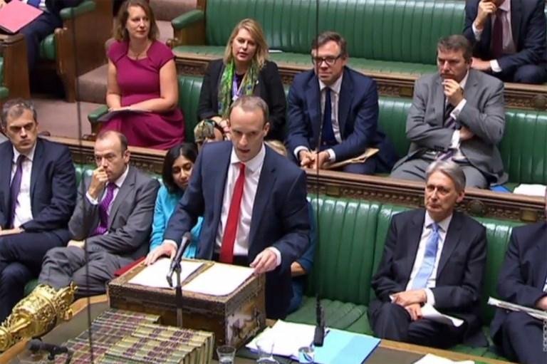 Londres detalha plano para o Brexit que provocou crise no governo