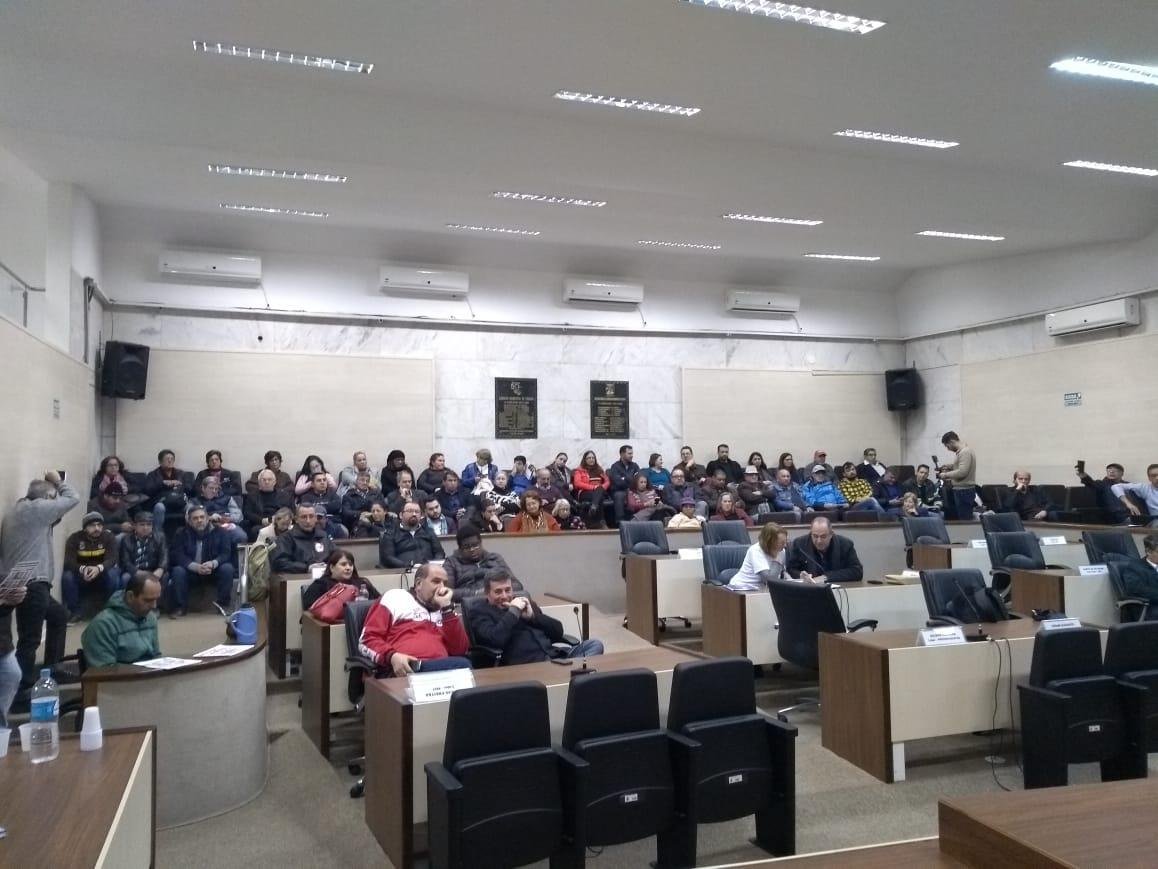 O plen&aacute;rio lotou para a sess&atilde;o na C&acirc;mara de Canoas