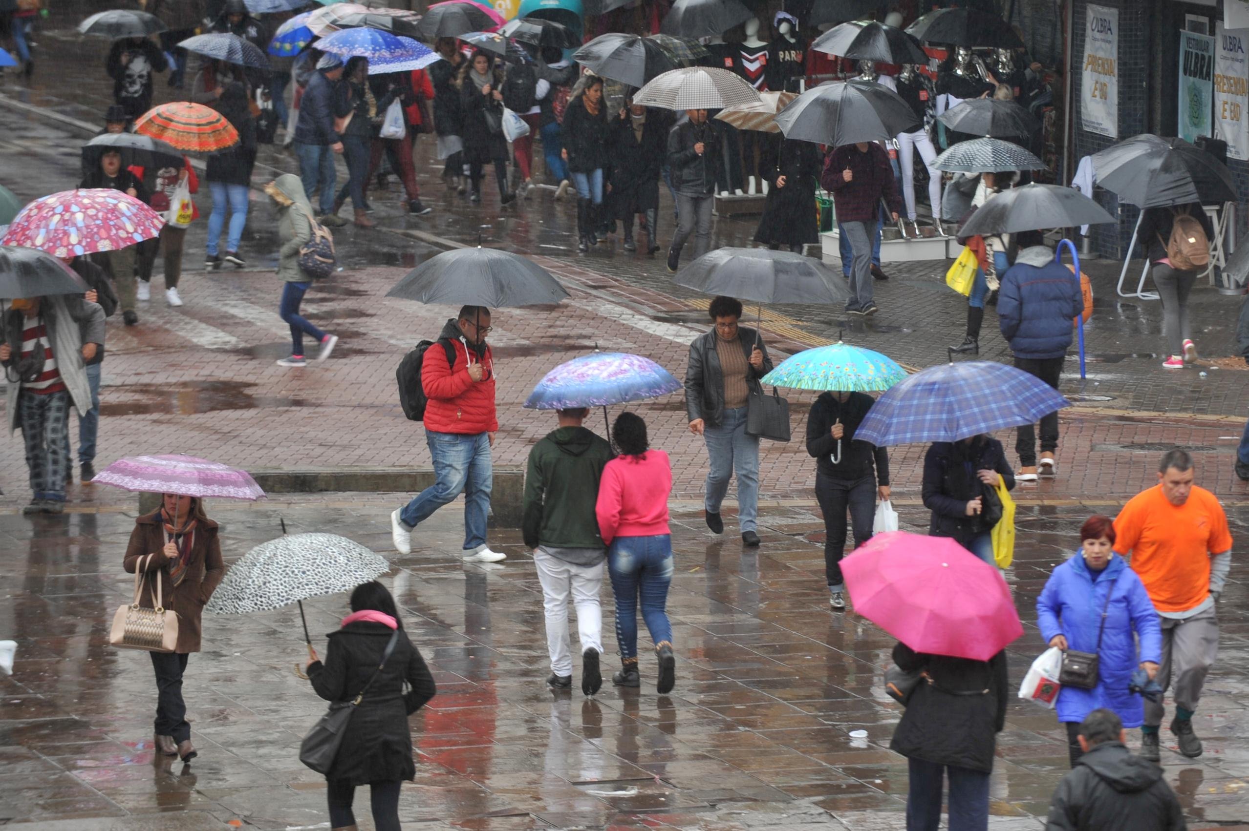 Segunda-feira t&iacute;pica de inverno em Porto Alegre