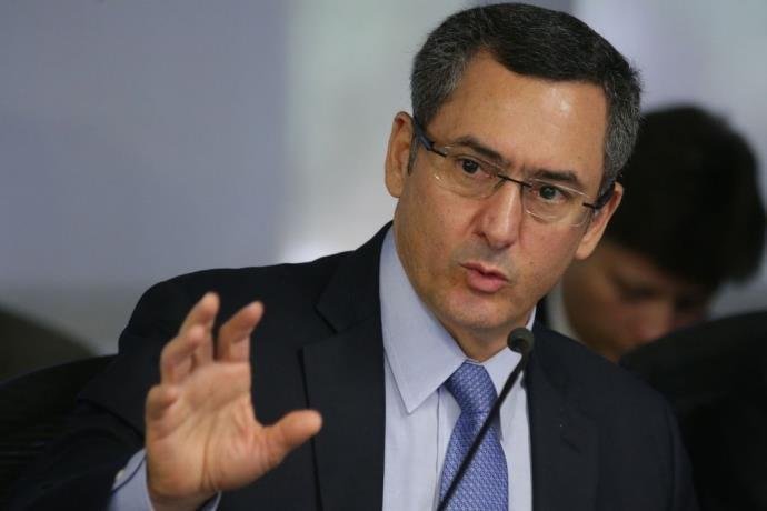 Eduardo Guardia faleceu nesta segunda-feira (11)