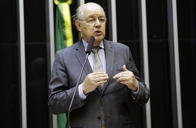 PEC n&atilde;o pode ser promulgada, entretanto, por conta de interven&ccedil;&atilde;o federal no Rio