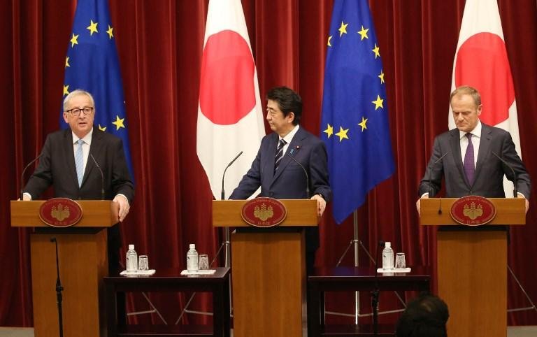 UE e Jap&atilde;o assinam acordo de livre-com&eacute;rcio