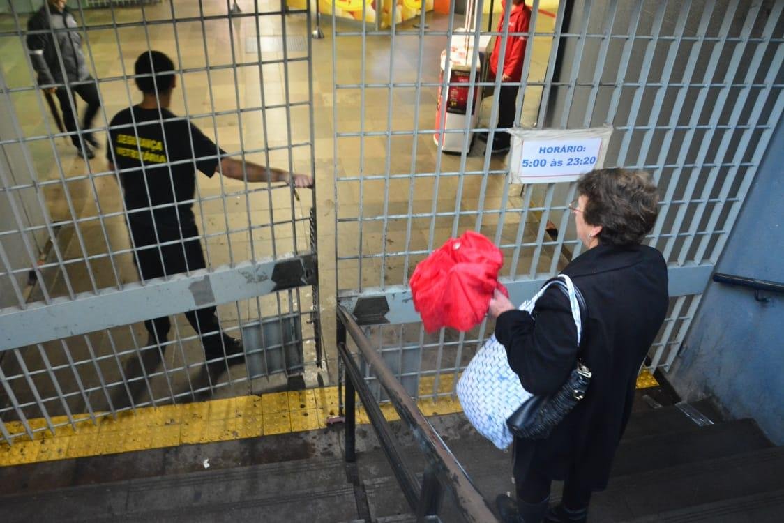 Esta&ccedil;&otilde;es da Trensurb est&atilde;o fechadas desde as 7h50min