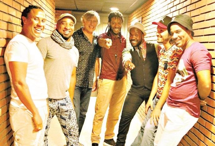 Em atividade h&aacute; 15 anos, La Calenda Beat une diversos ritmos 