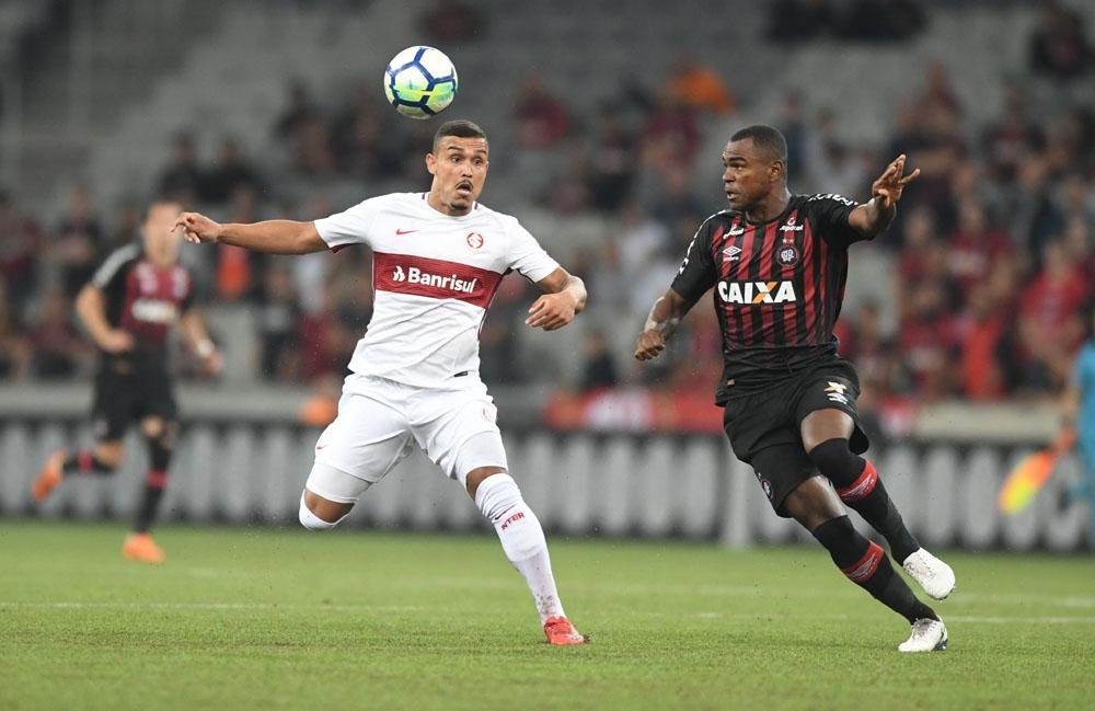 Inter leva susto, reage e empata com o Atl&eacute;tico-PR