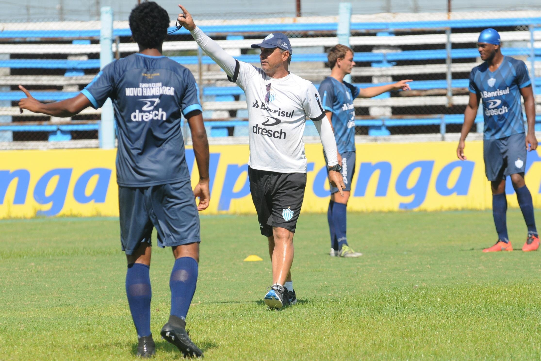 Beto Campos conduziu o Novo Hamburgo &agrave; conquista do t&iacute;tulo do Gauch&atilde;o em 2017