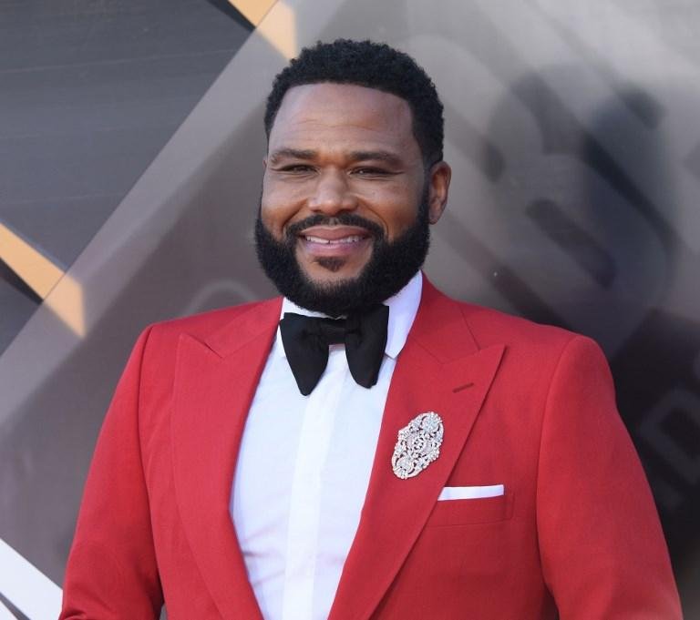 Estrela de "Black-ish" &eacute; investigado por agress&atilde;o nos Estados Unidos 