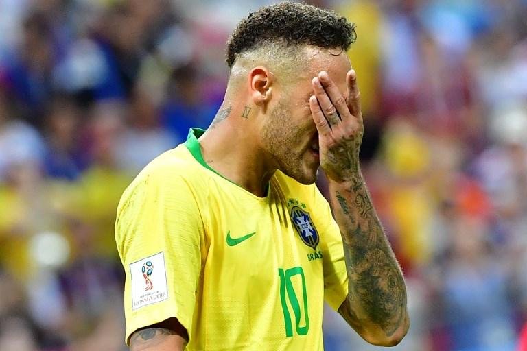 Ap&oacute;s a Copa, Neymar fica fora da lista dos melhores do mundo	