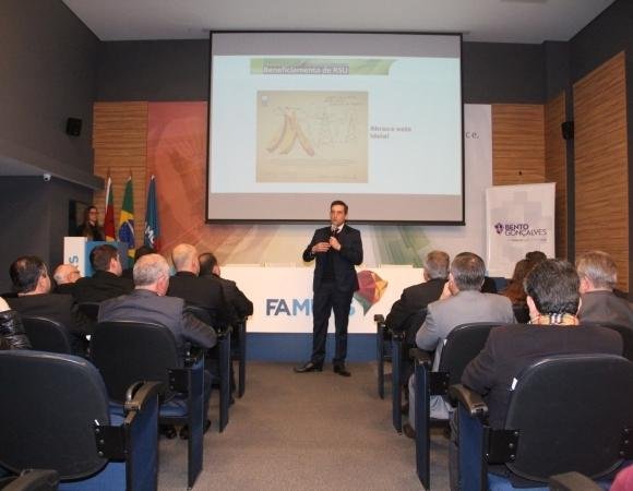 Munic&iacute;pio pretende resolver problema com descarte e gerar energia em parceria p&uacute;blico-privada