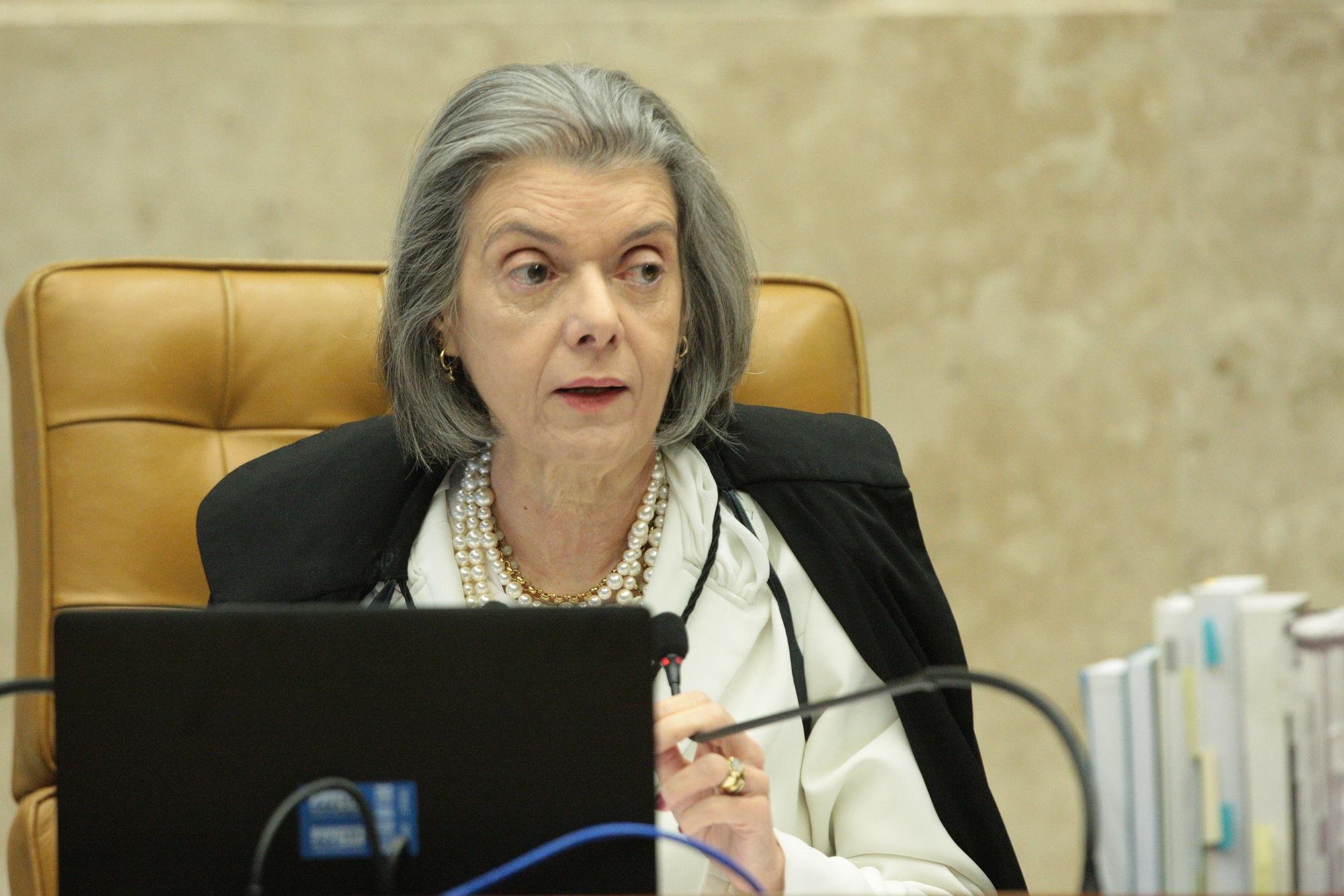 Ministra foi surpreendida com pedido de aumento de ju&iacute;zes e procuradores no Planalto