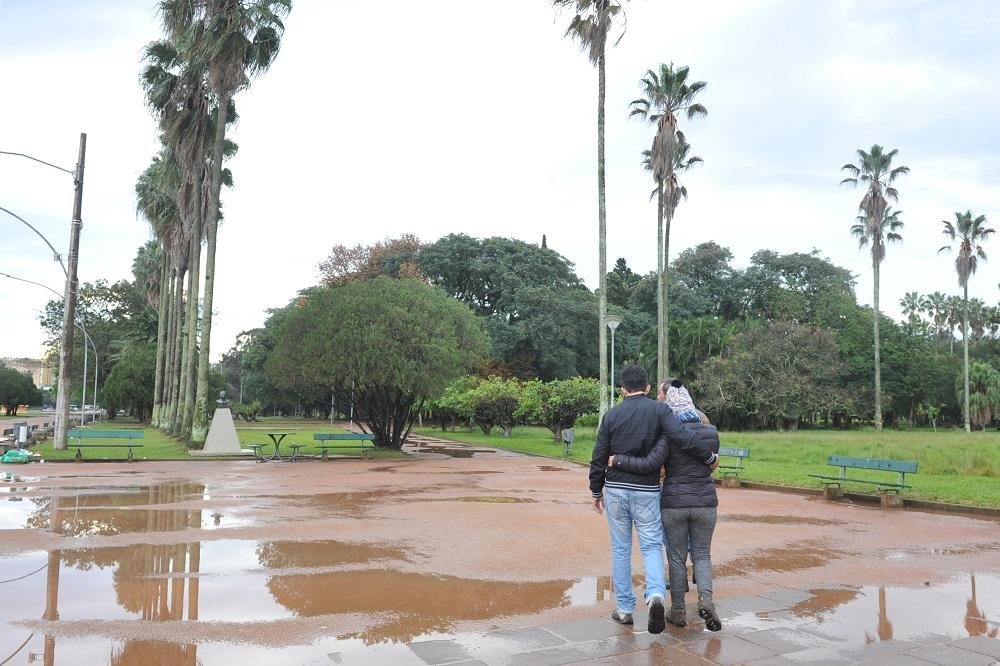 Porto Alegre ter&aacute; sol e frio neste s&aacute;bado