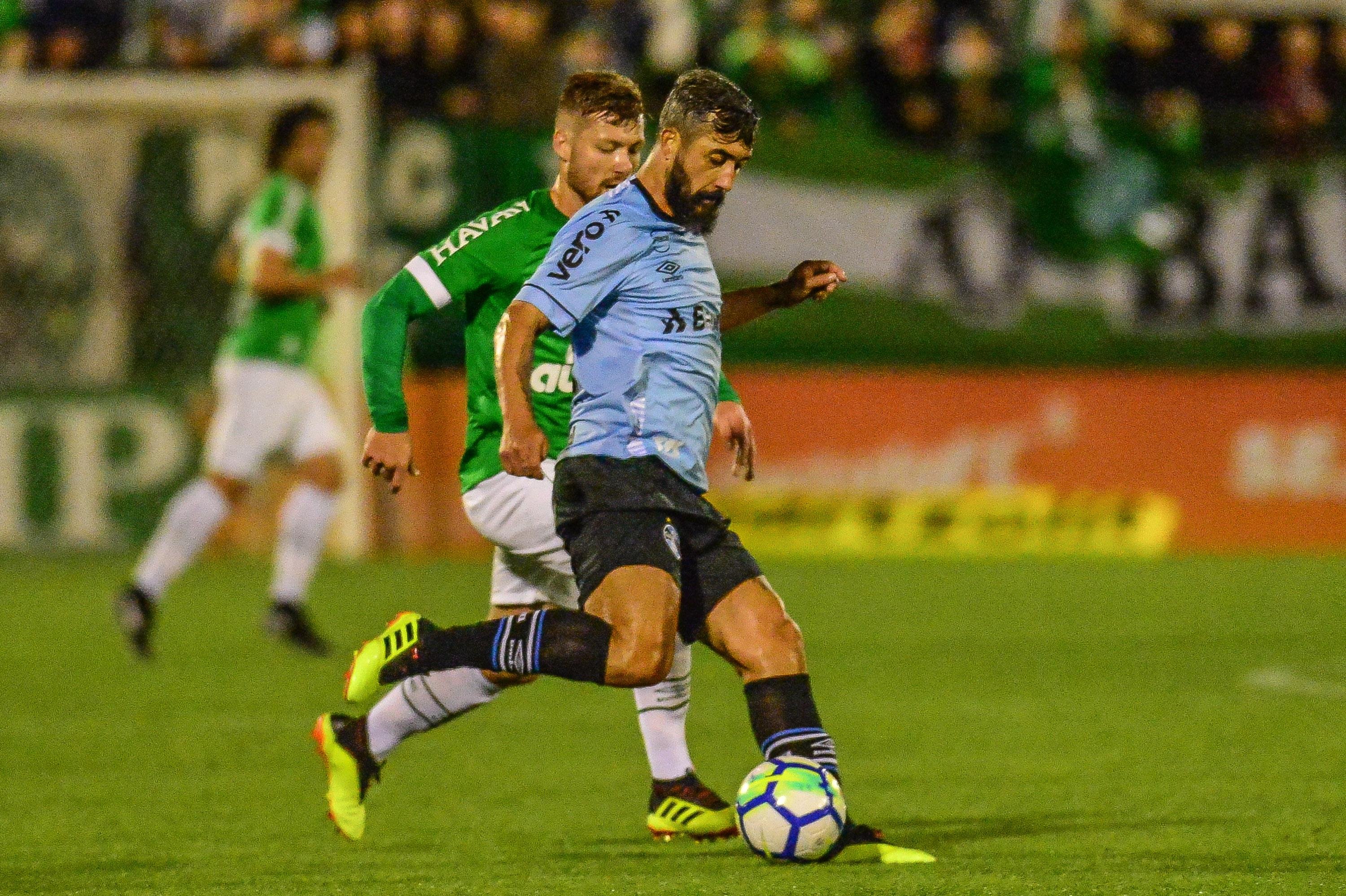 Time alternativo do Tricolor fez grande primeira etapa, mas foi dominado e sofreu o 1 a 1 no segundo tempo