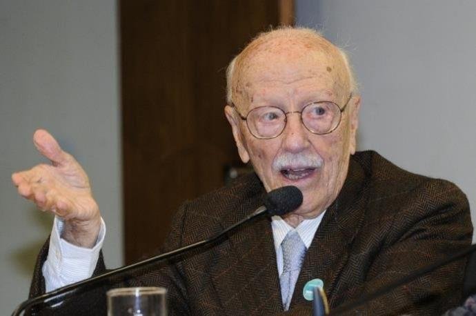 H&eacute;lio Bicudo teve complica&ccedil;&otilde;es card&iacute;acas