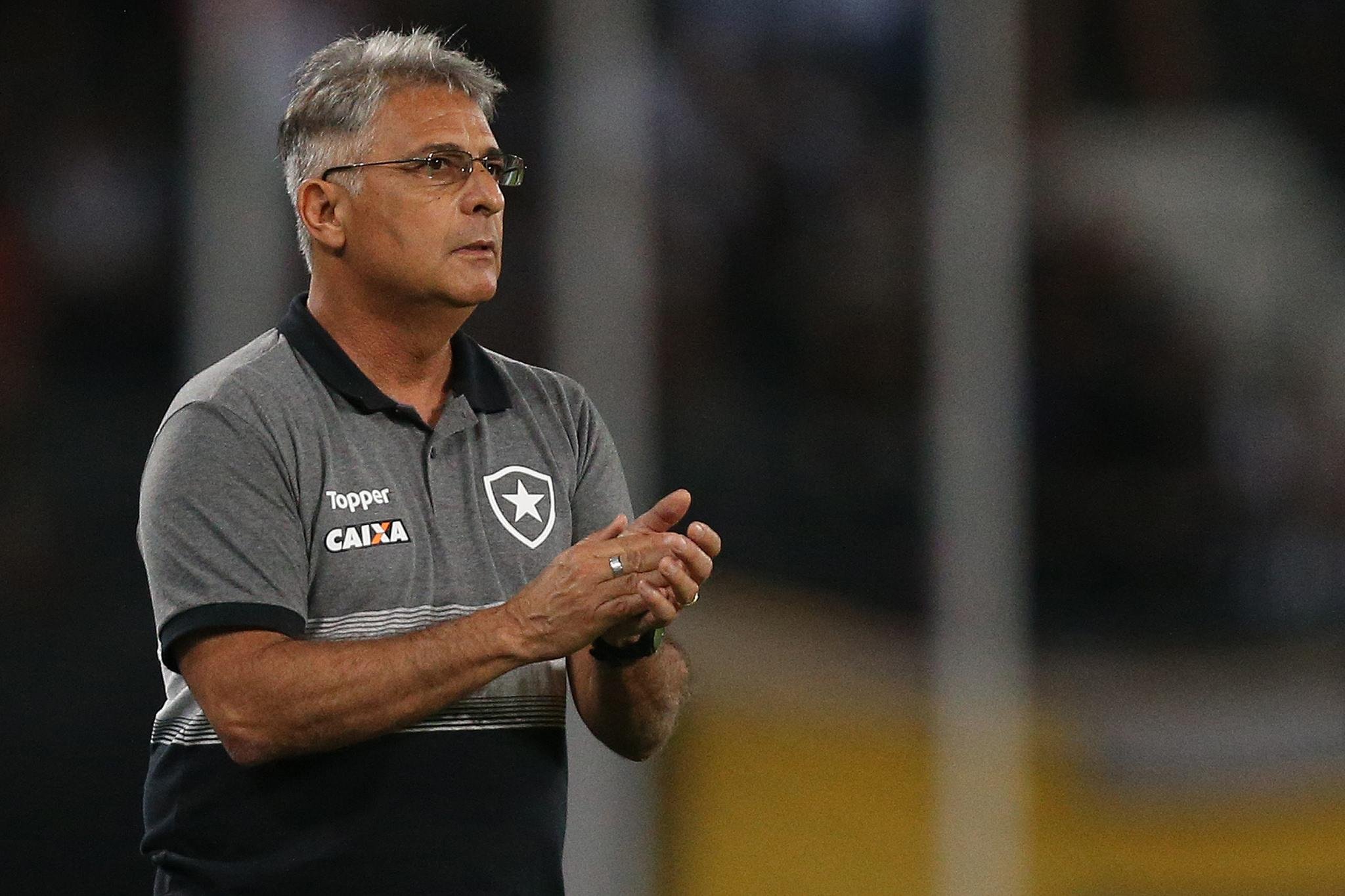 Marcos Paquet&aacute; foi demitido do Botafogo ap&oacute;s menos de dois meses