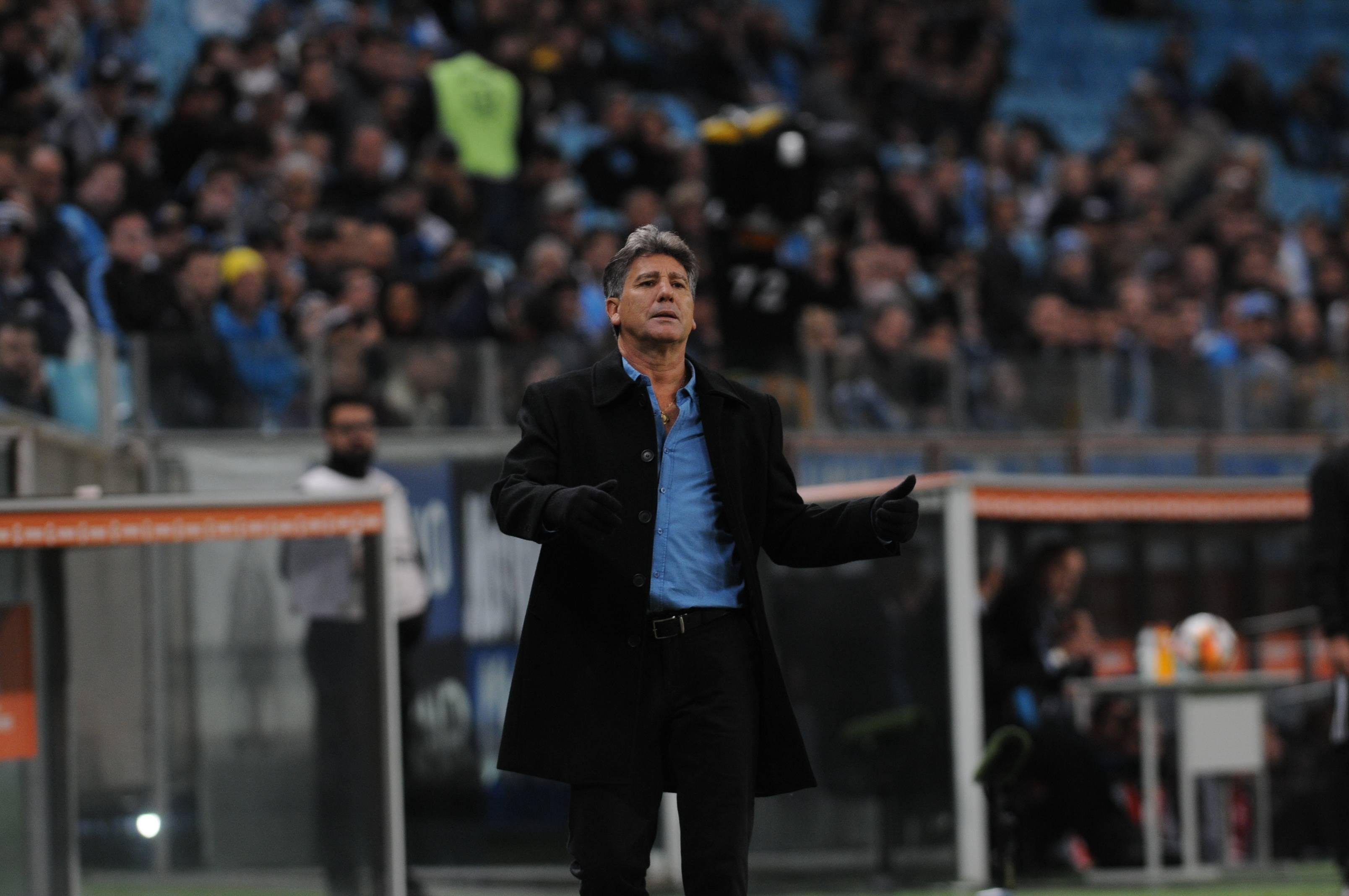 Gr&ecirc;mio pode fazer at&eacute; cinco mudan&ccedil;as na lista da Libertadores