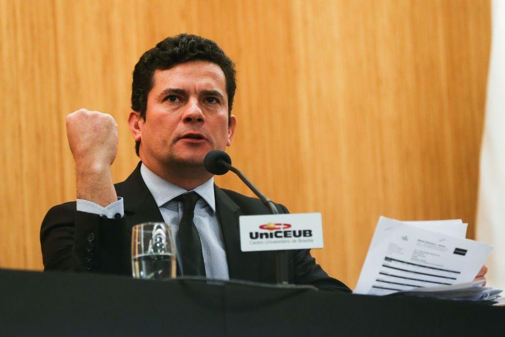 Em maio, termos de colabora&ccedil;&atilde;o com men&ccedil;&atilde;o a investiga&ccedil;&atilde;o do processo foram retirados do magistrado