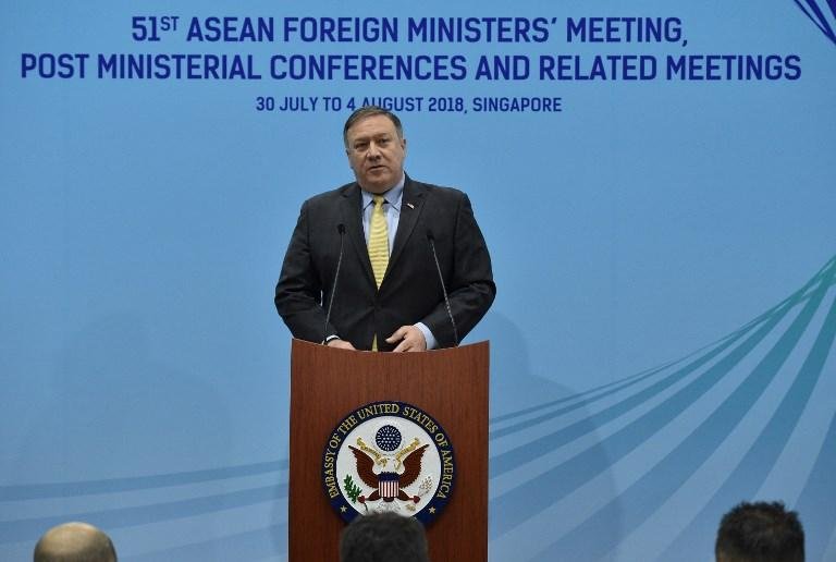 Chefe da diplomacia esteve acompanhando f&oacute;rum da ASEAN em Singapura