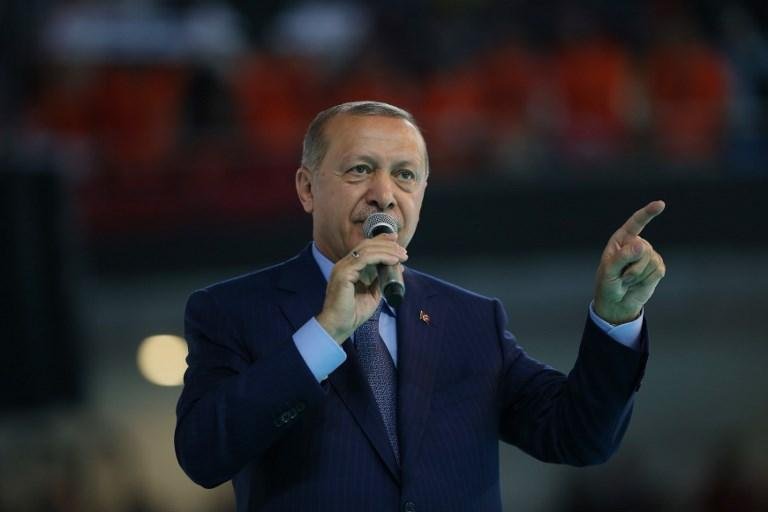 Erdogan pede congelamento de bens de ministros dos EUA na Turquia
