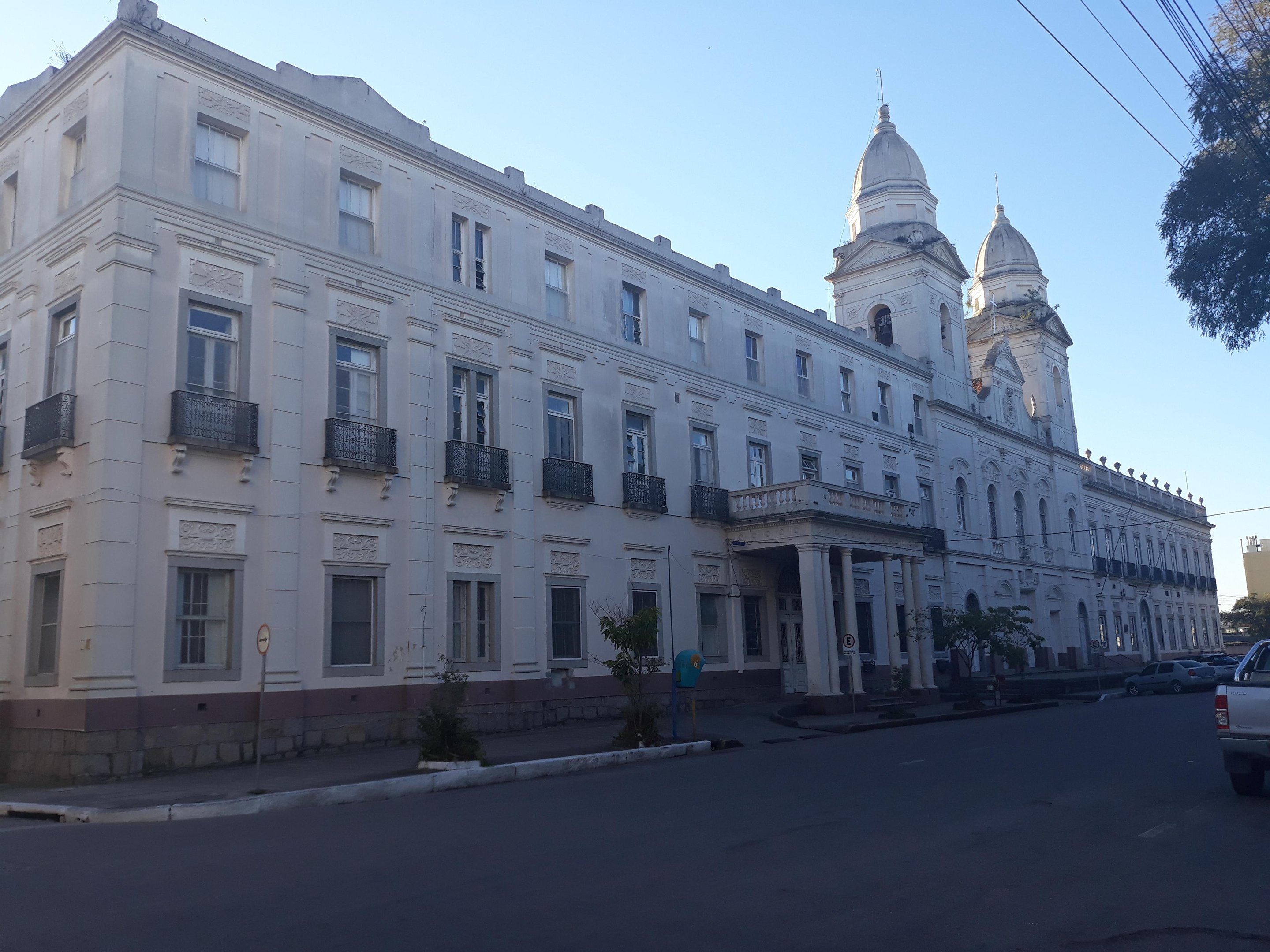Trinta leitos foram fechados na Santa Casa de Pelotas