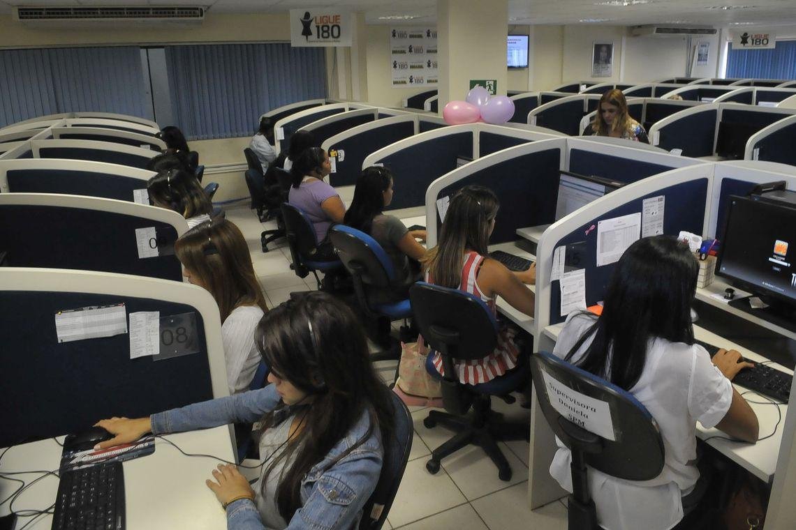 Central de atendimento &agrave; Mulher recebeu no primeiro semestre quase 73 mil den&uacute;ncias