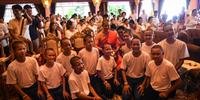 Quatro meninos resgatados de caverna na Tailândia obtêm nacionalidade