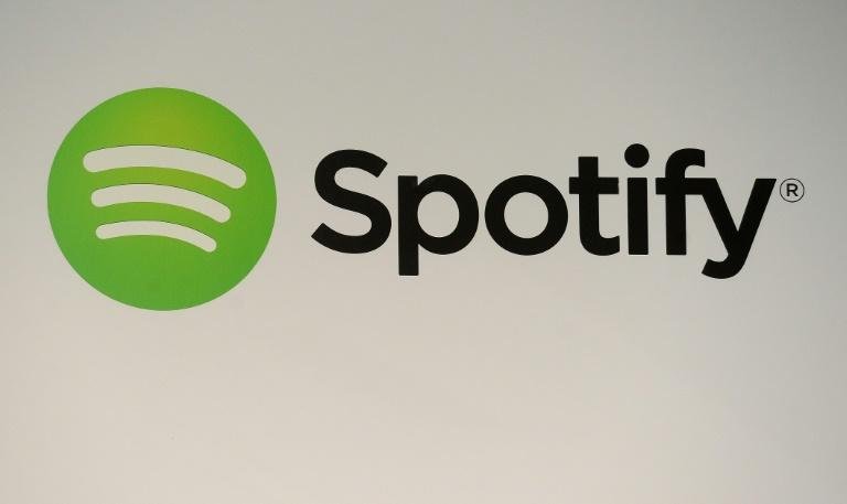 Warner Music vende fatia de 500 milh&otilde;es de d&oacute;lares no Spotify 