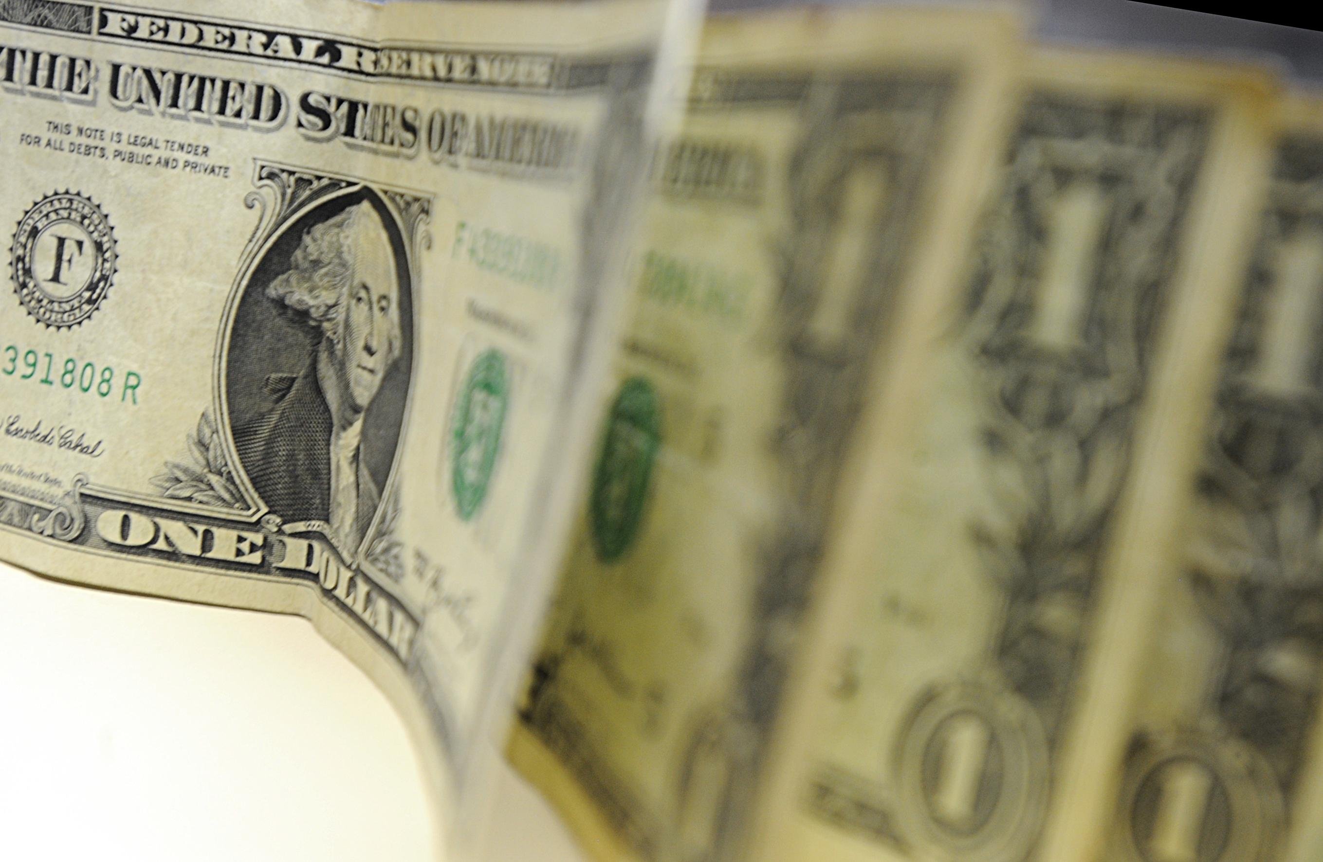 Moeda norte-americana fechou a R$ 3, 8034, maior valor desde 19 de julho