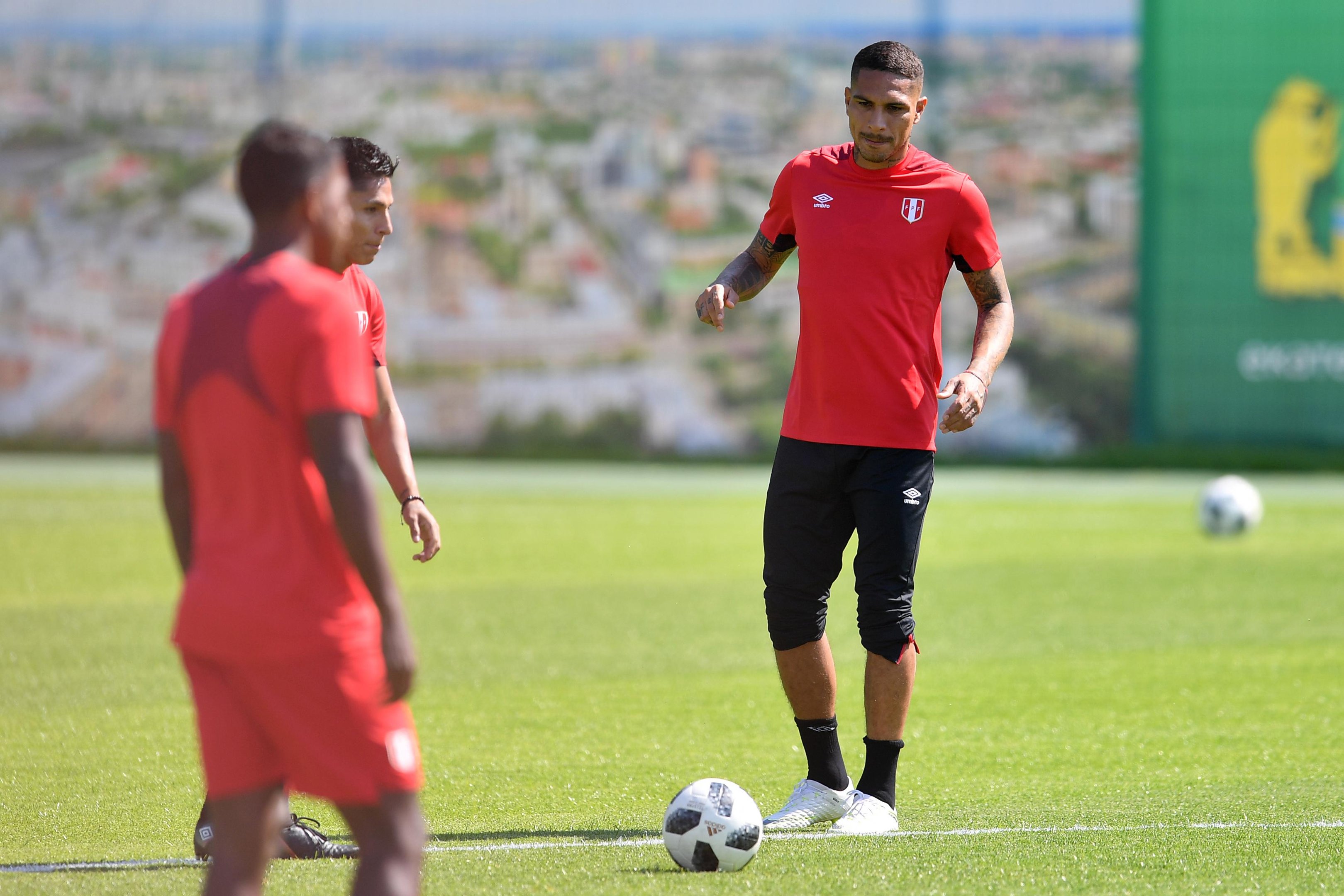 Dire&ccedil;&atilde;o do Inter aguarda contato de Guerrero neste s&aacute;bado