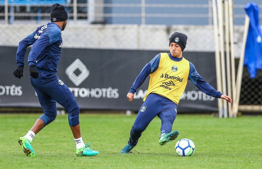 Matheus Henrique garante luta pelos tr&ecirc;s pontos diante do Vit&oacute;ria 
