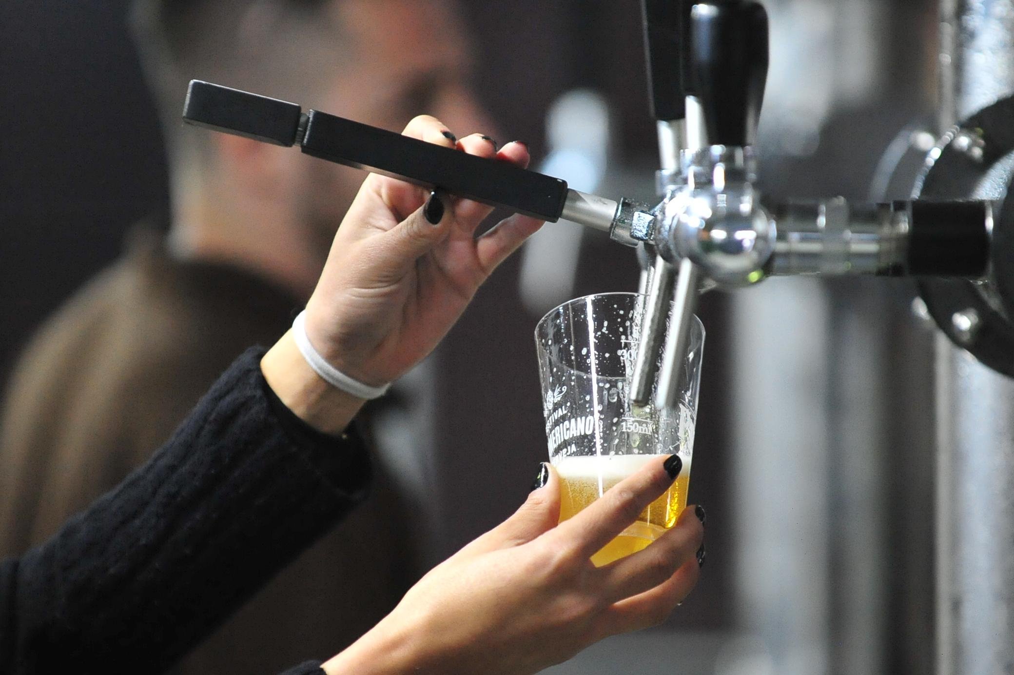 Mostra re&uacute;ne mais de 30 cervejarias e produtores do Brasil e da Argentina