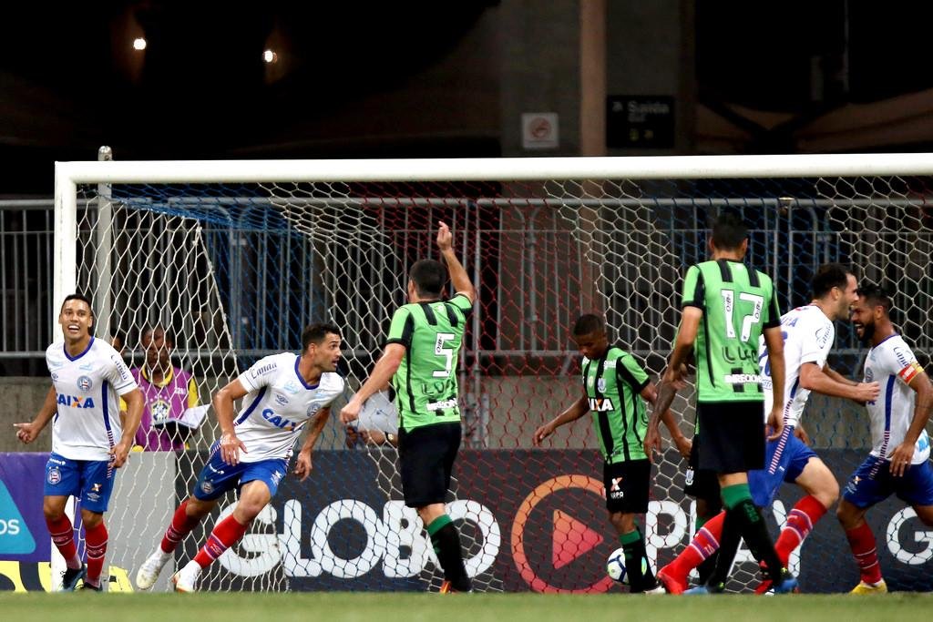 Bahia amplia s&eacute;rie invicta para 8 jogos e derrota o Am&eacute;rica-MG na Fonte Nova