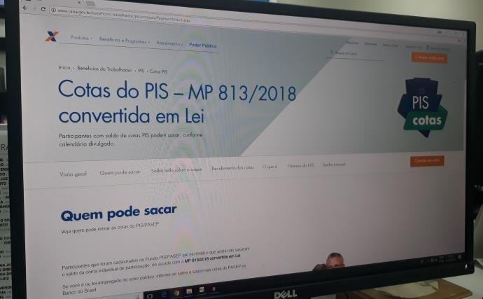 Trabalhadores de todas as idades j&aacute; podem sacar cotas do Pis/Pasep