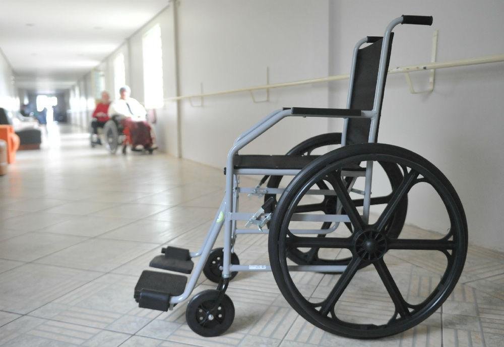 Trabalhadores poder&atilde;o retirar o FGTS para comprar pr&oacute;teses