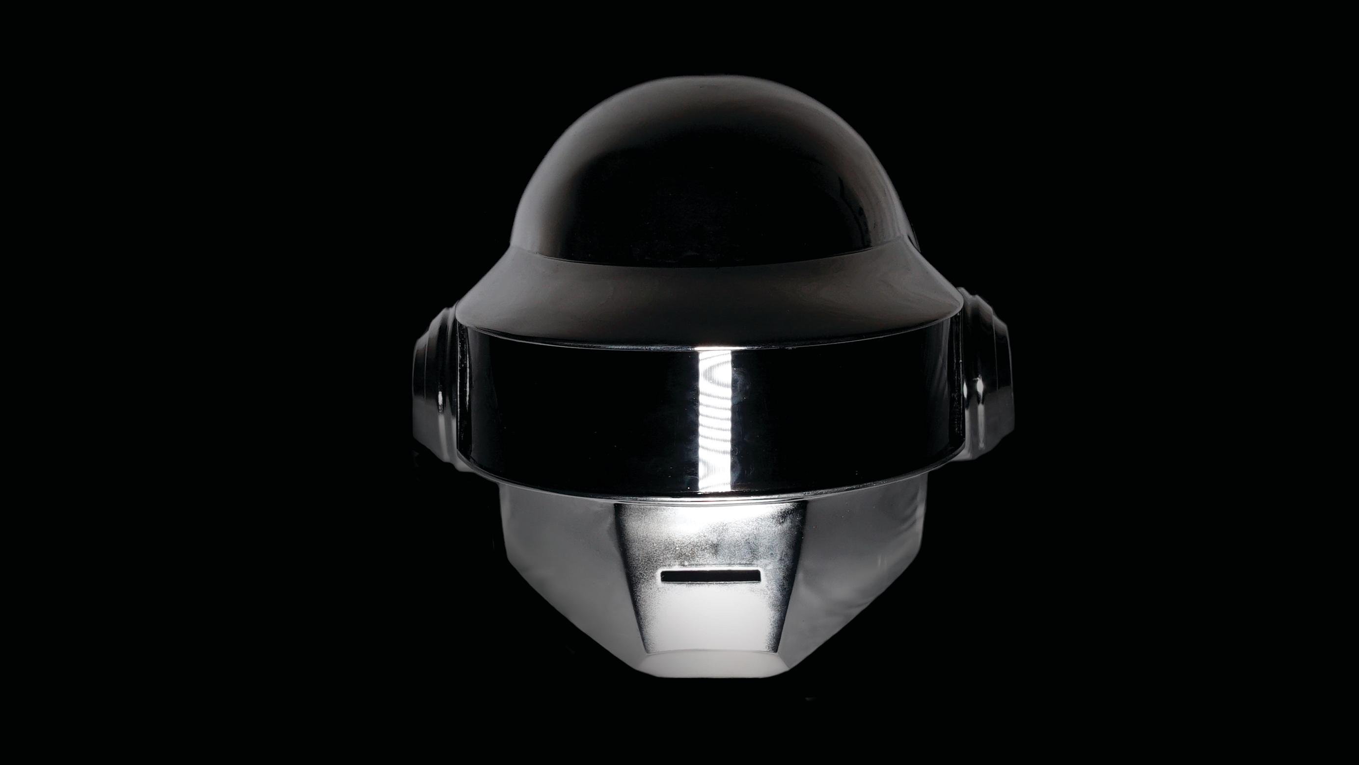 Cole&ccedil;&atilde;o conta com m&aacute;scara original da dupla de m&uacute;sica eletr&ocirc;nica Daft Punk