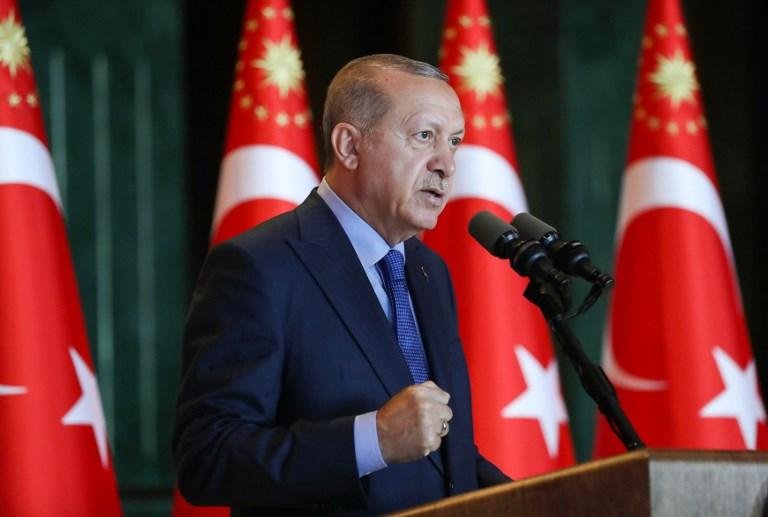 Presidente Erdogan acusou o governo dos Estados Unidos de querer "esfaquear pelas costas" seu pa&iacute;s