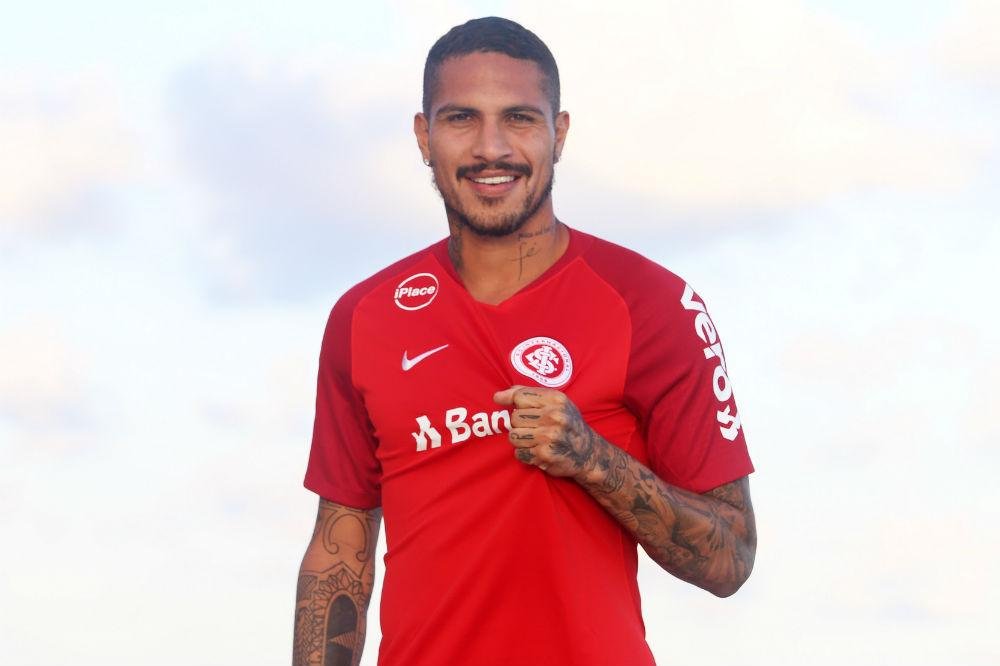 Paolo Guerrero chegar&aacute; a Porto Alegre na quarta-feira