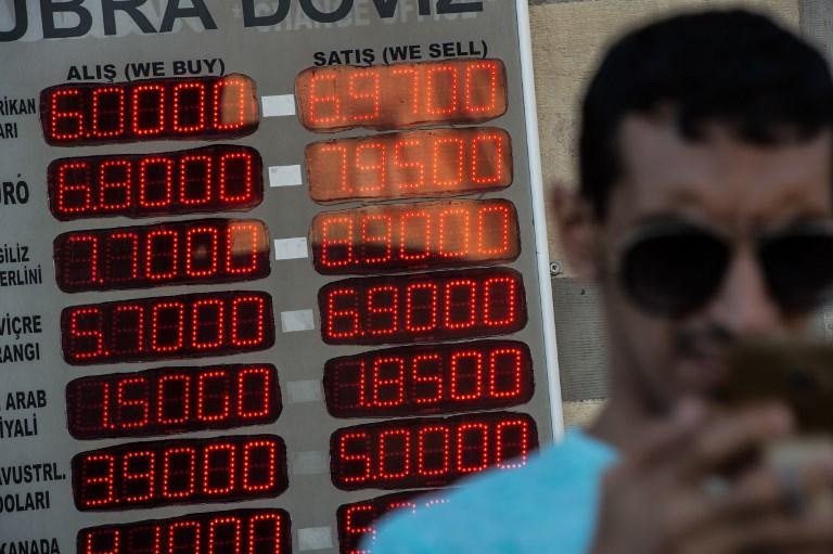 Moeda norte-americana estava cotada a R$ 3,925 para a venda na taxa de c&acirc;mbio comercial
