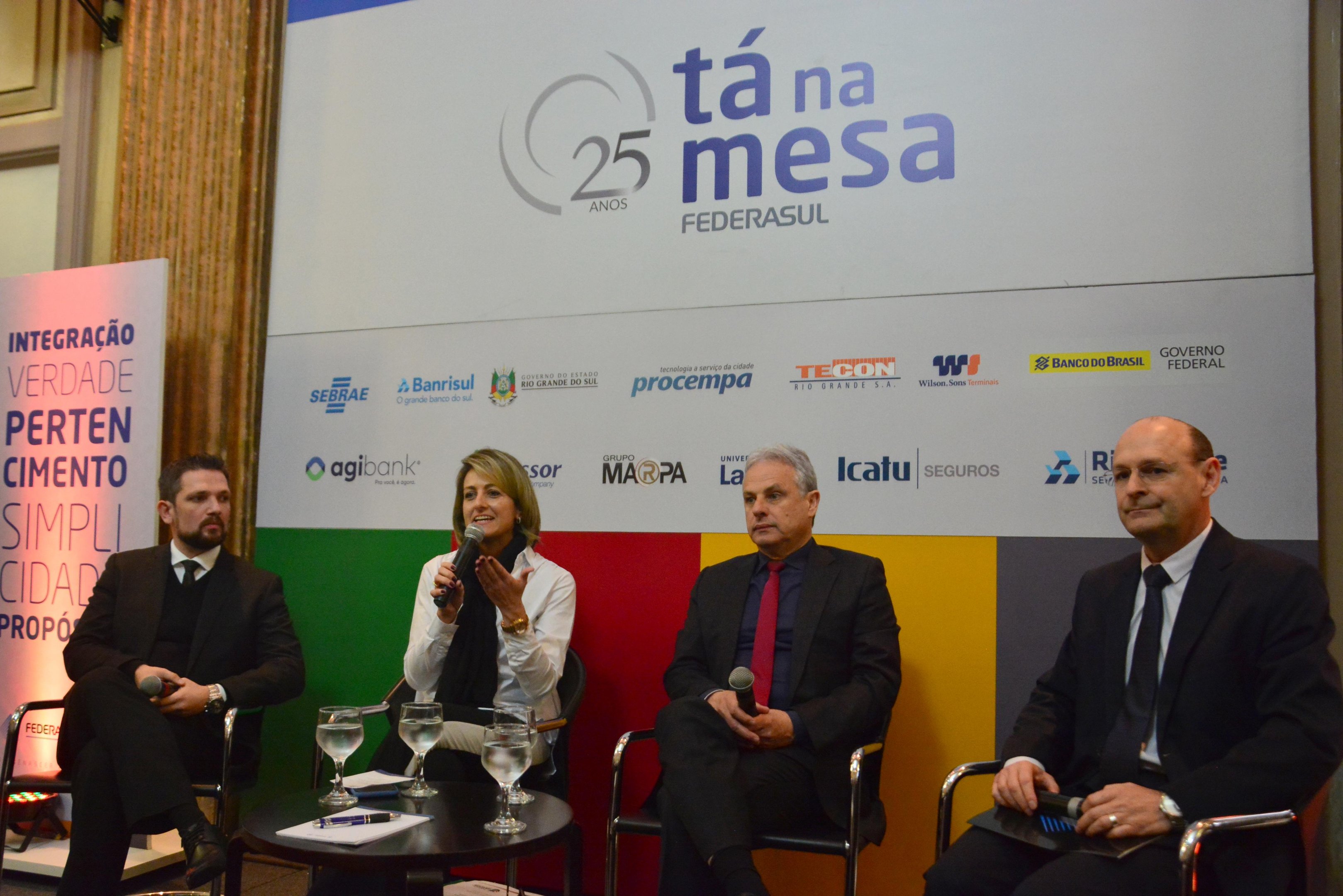Leonardo Pascoal, Simone Leite, Marco Alba e Miki Breier