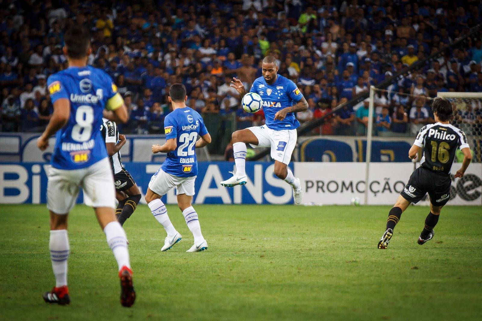 Cruzeiro perdeu no tempo normal, mas garantiu a classifica&ccedil;&atilde;o nos p&ecirc;naltis
