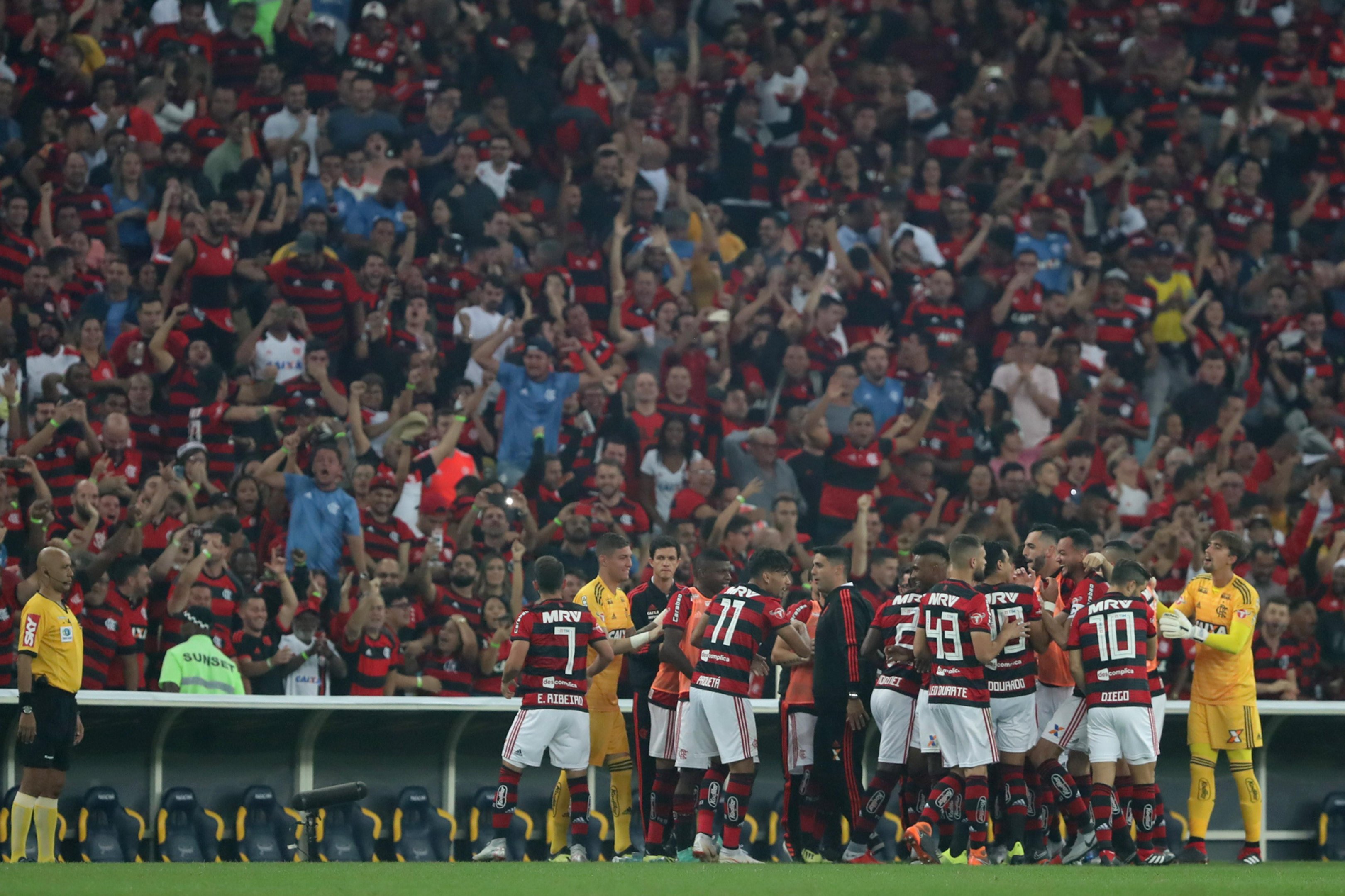 Tricolor tomou gol no in&iacute;cio e apesar do amplo dom&iacute;nio concluiu pouco para mudar o 1 a 0