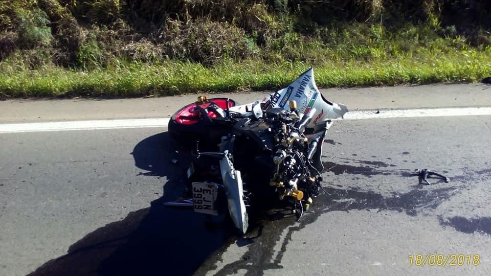 Motoqueiros morrem em acidente na Serra