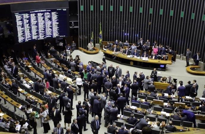 Levantamento foi feito com base ap&oacute;s o registro das candidaturas no Tribunal Superior Eleitoral 