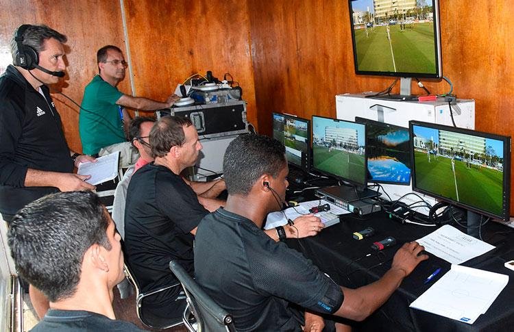 VAR poder&aacute; ser usado nas oitavas da Libertadores de 2019