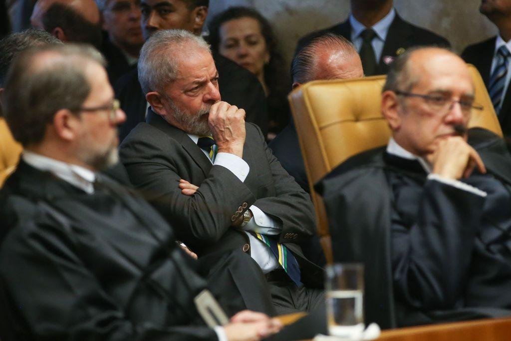 Se decis&atilde;o n&atilde;o for tomada antes hor&aacute;rio eleitoral, Lula poder&aacute; ser apresentado como candidato