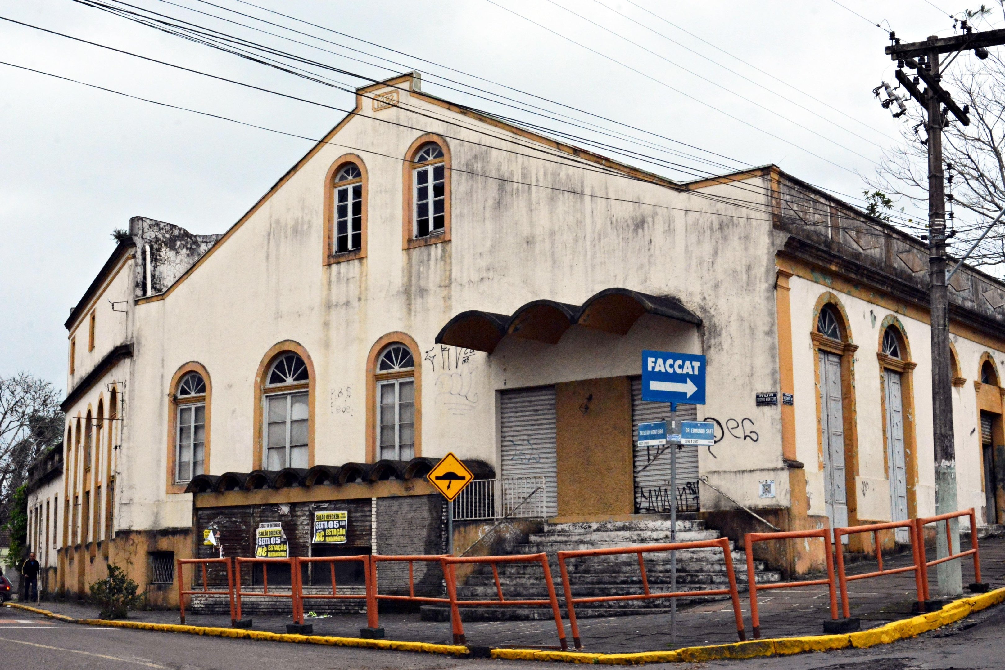 A constru&ccedil;&atilde;o &eacute; a mais antiga do munic&iacute;pio