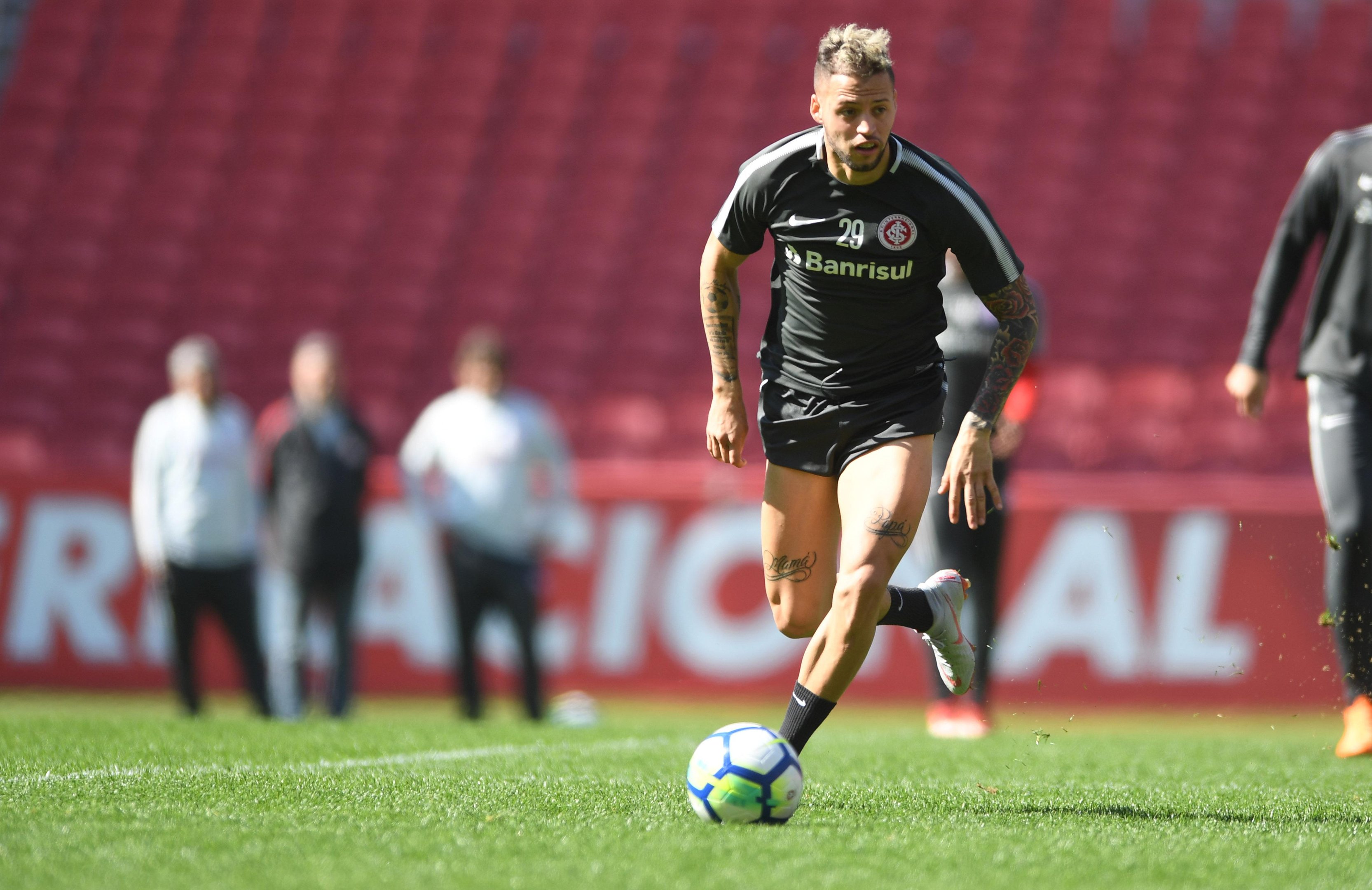 Destaque do Inter no Brasileir&atilde;o, Nico L&oacute;pez retorna &agrave; equipe titular